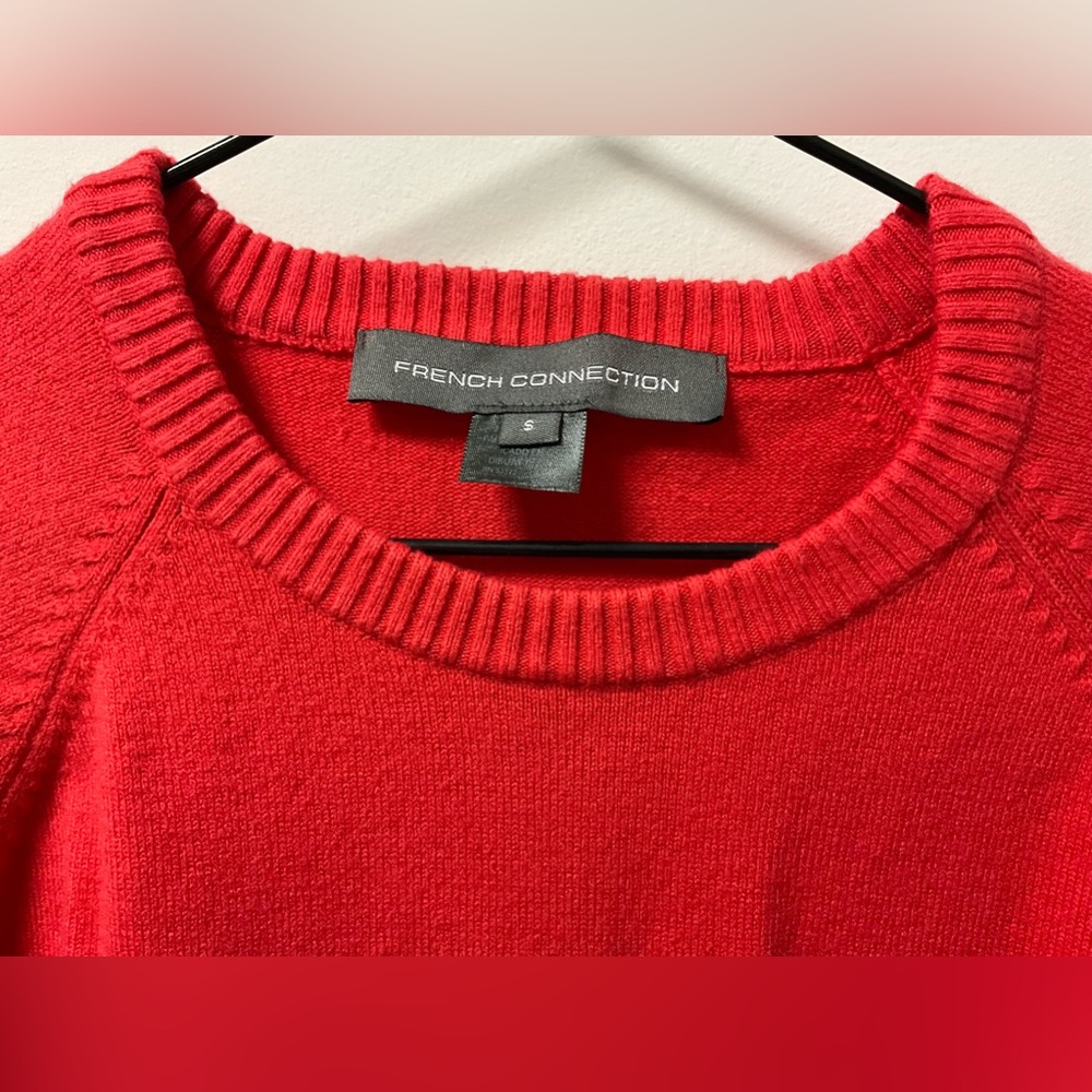 Soft Brilliantly Colored French Connection Poly. Acrylic Elastane Blend Sweater! - Picture 2 of 10